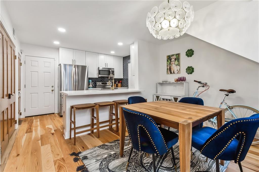 2727 CONSTANCE Street