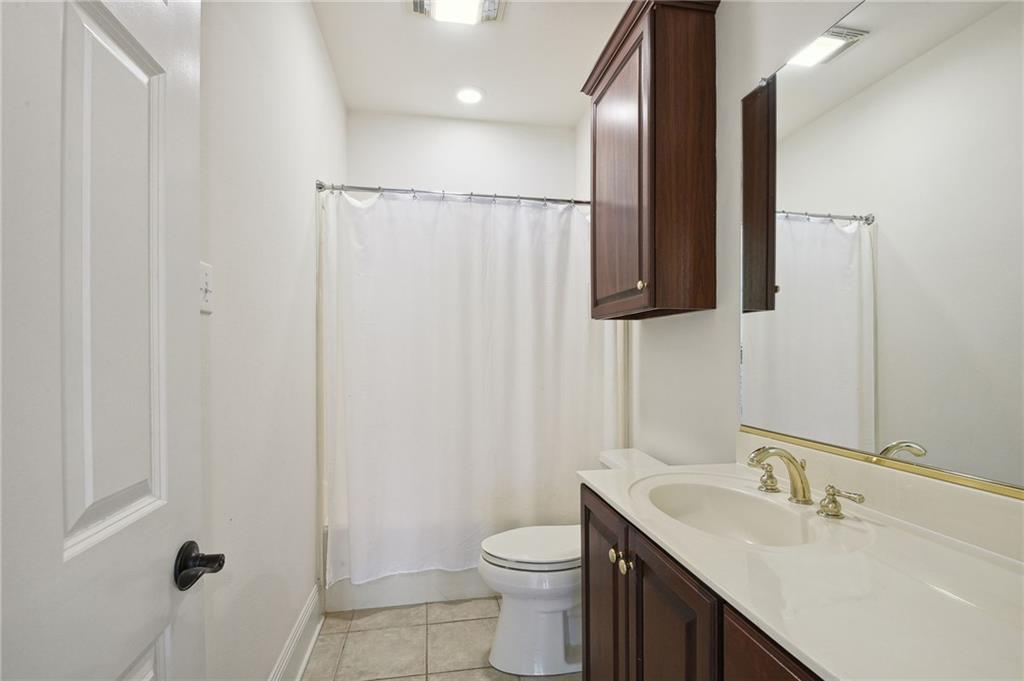 Covington, Louisiana 70433, United States, 5 Bedrooms Bedrooms, ,4 BathroomsBathrooms,Residential,Pending,60429