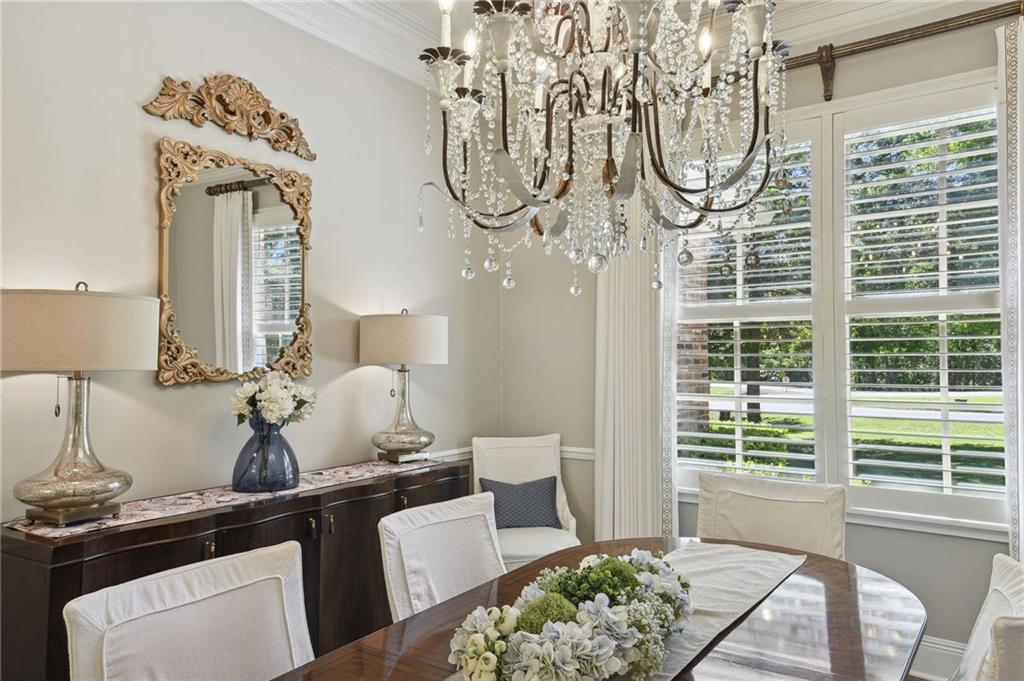 Covington, Louisiana 70433, United States, 5 Bedrooms Bedrooms, ,4 BathroomsBathrooms,Residential,Pending,60429