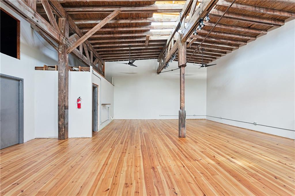 New Orleans, Louisiana 70117, United States, ,Residential,Active,32157