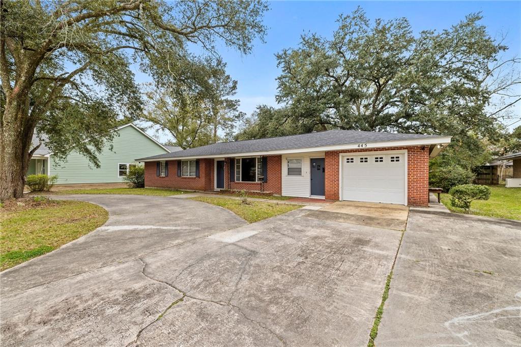 445 S 5TH Street