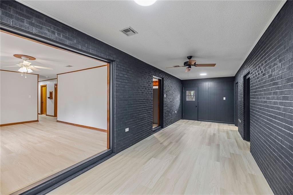445 S 5TH Street