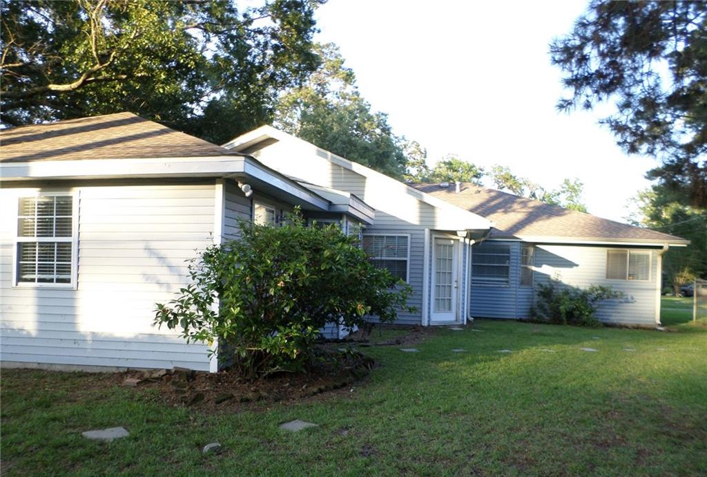 415 RIDGE WOOD Drive
