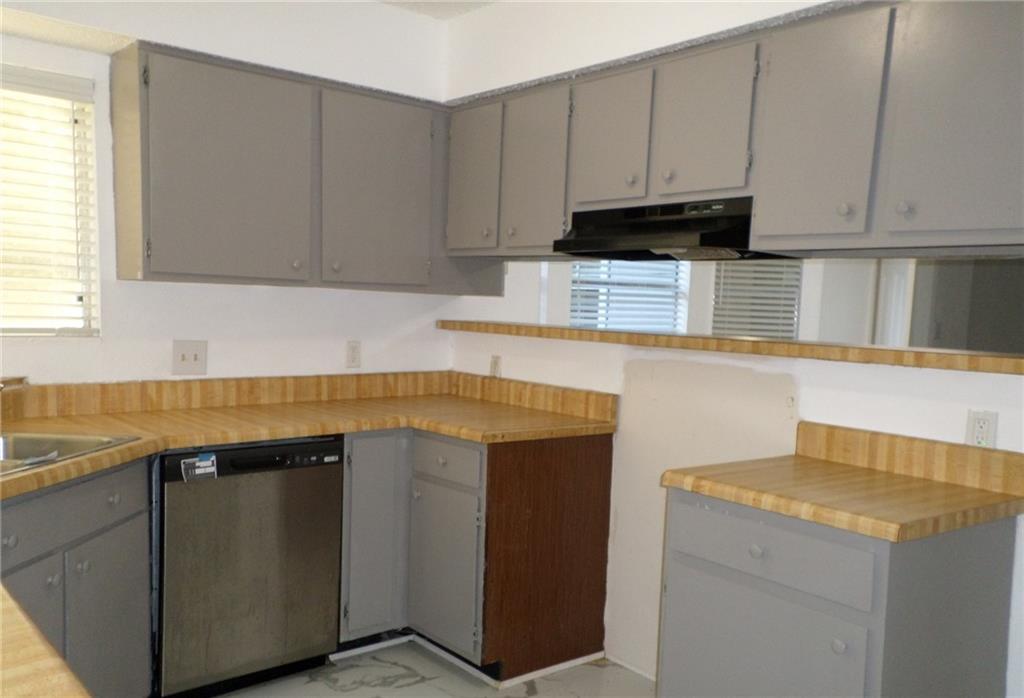 415 RIDGE WOOD Drive
