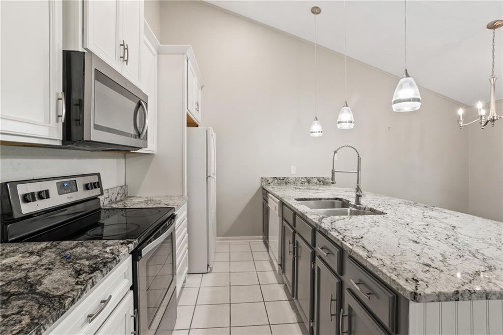12 SOUTH COURT VILLA 12