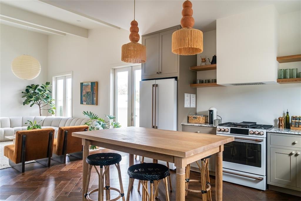 1310 CONSTANCE Street