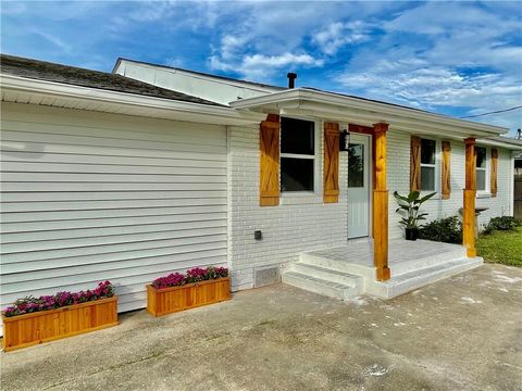 9305 RIVER Lane River Ridge LA 70123