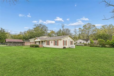 205 E PECAN Street Ponchatoula LA 70454