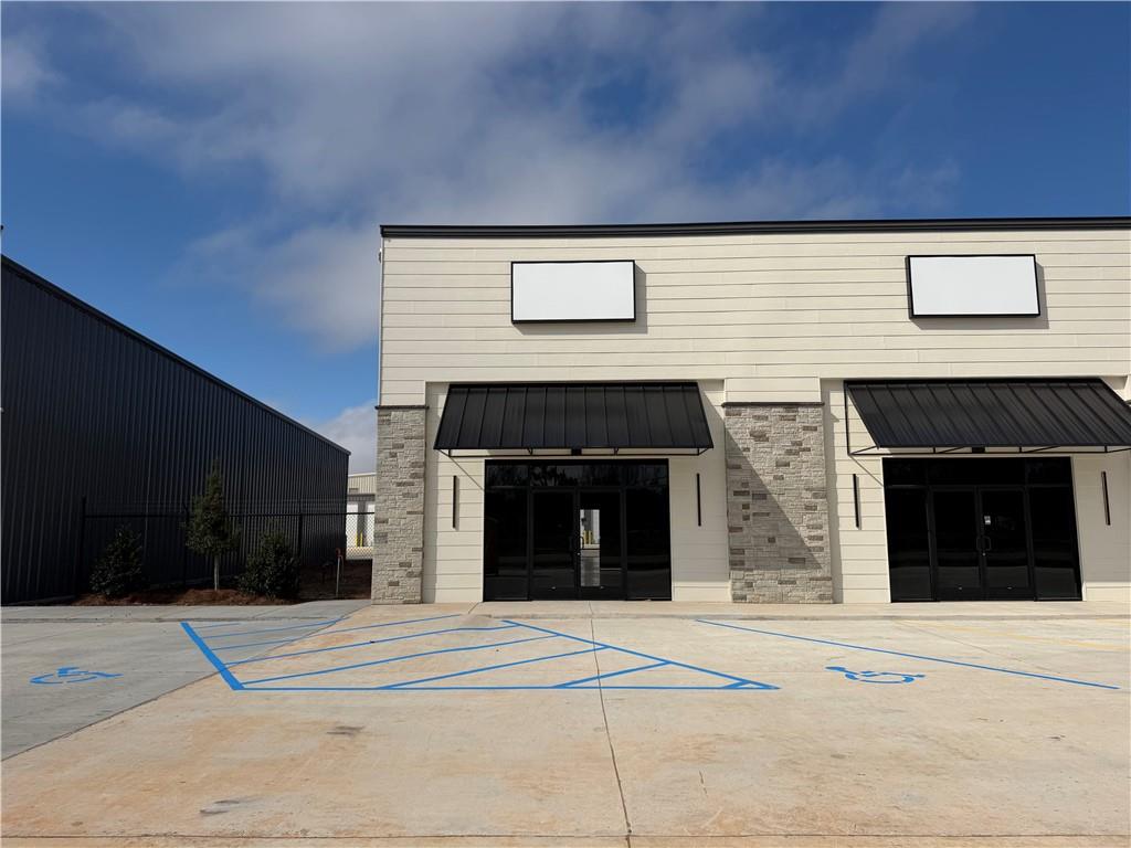 Photo 1 of 28 — 1100 S.W. RAILROAD Avenue 3-A, Ponchatoula, LA 70454