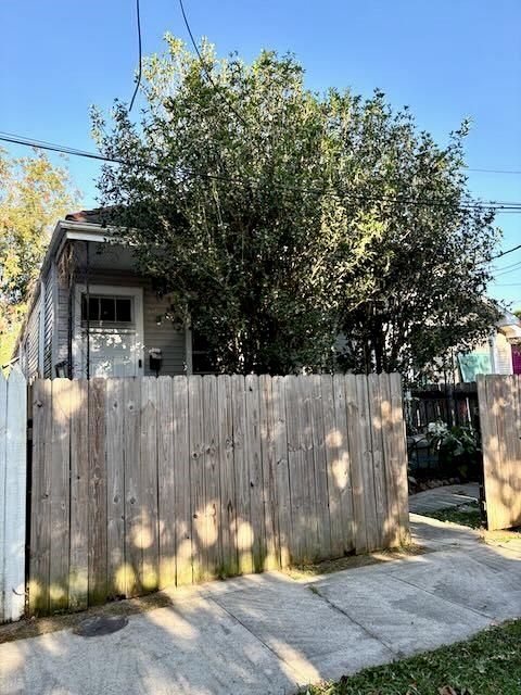 1210-12 BURDETTE Street New Orleans LA 70118