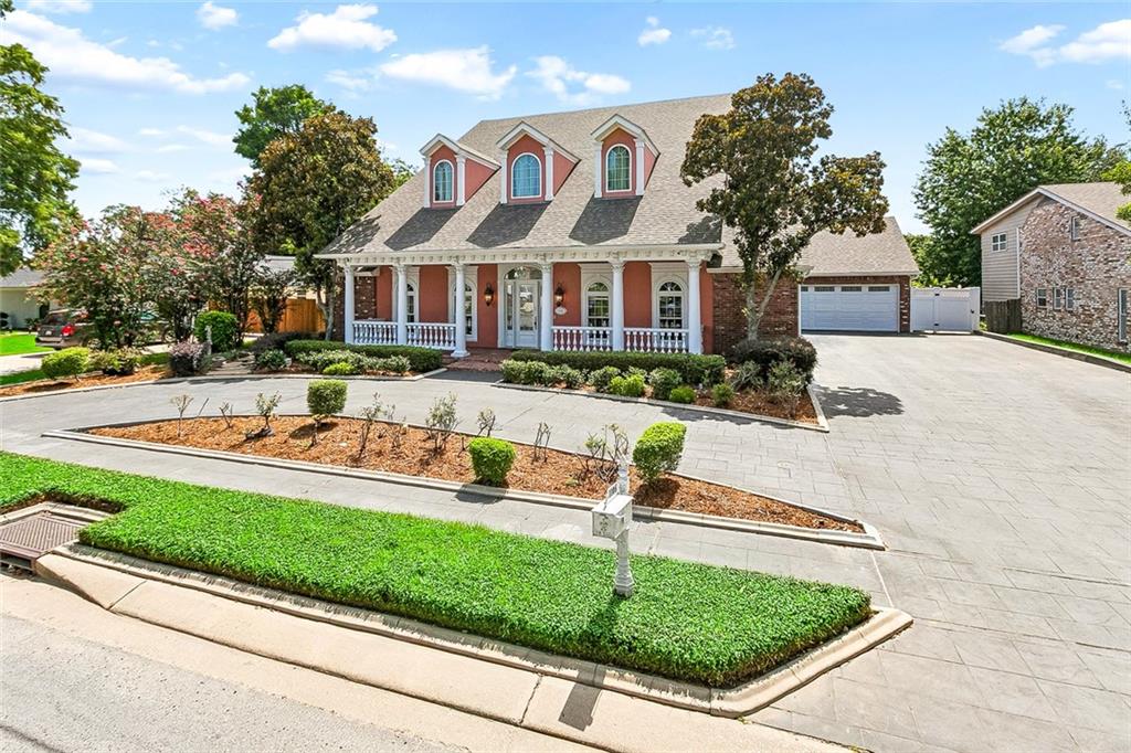 1106 TRANSCONTINENTAL Drive