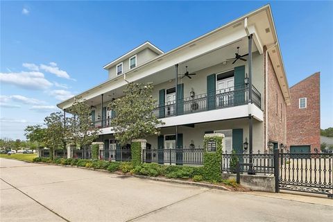 Photo of 940 VILLAGE WALK Lane #3B, Covington, LA 70433 (MLS # 2557486)