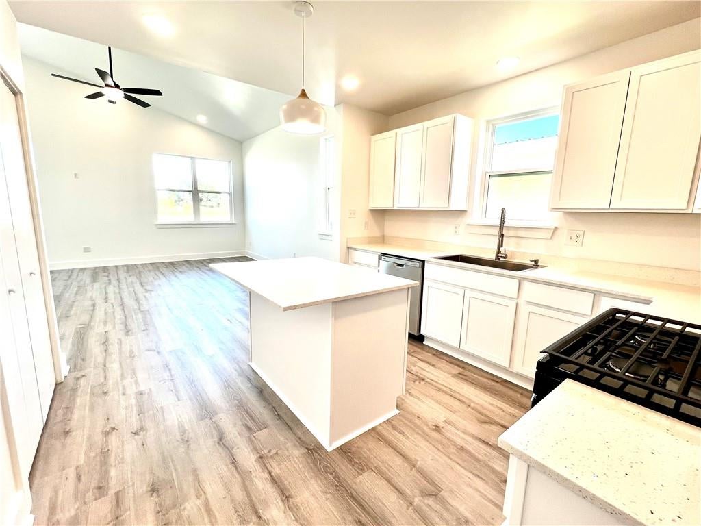 1028 PIN OAK Drive