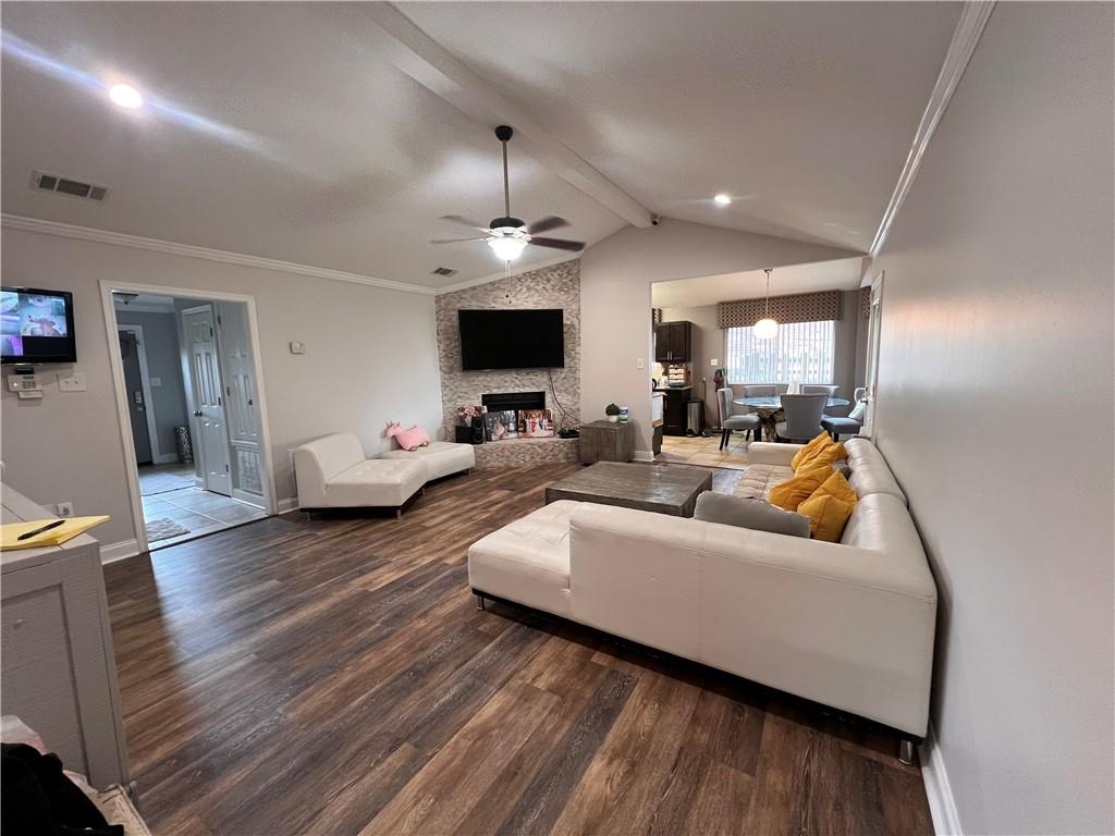 5311 E IDLEWOOD Drive