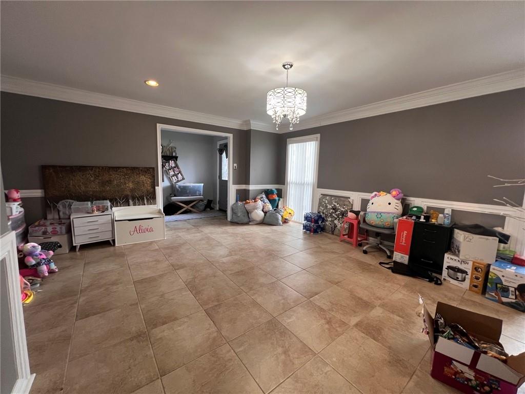 5311 E IDLEWOOD Drive
