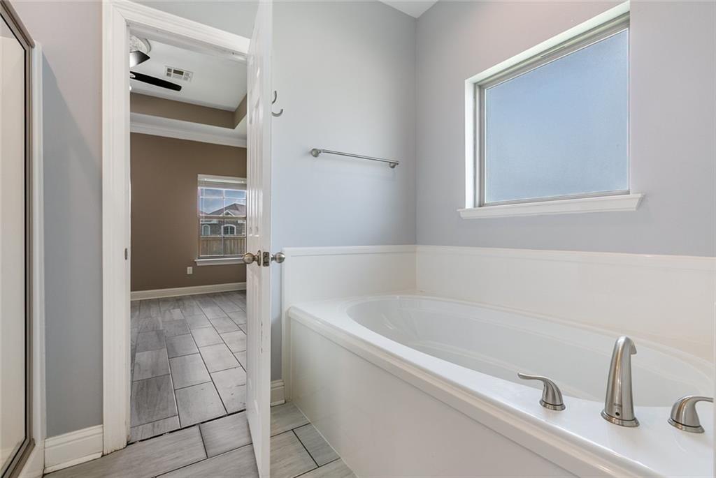 2449 AVE MONT MARTRE Avenue