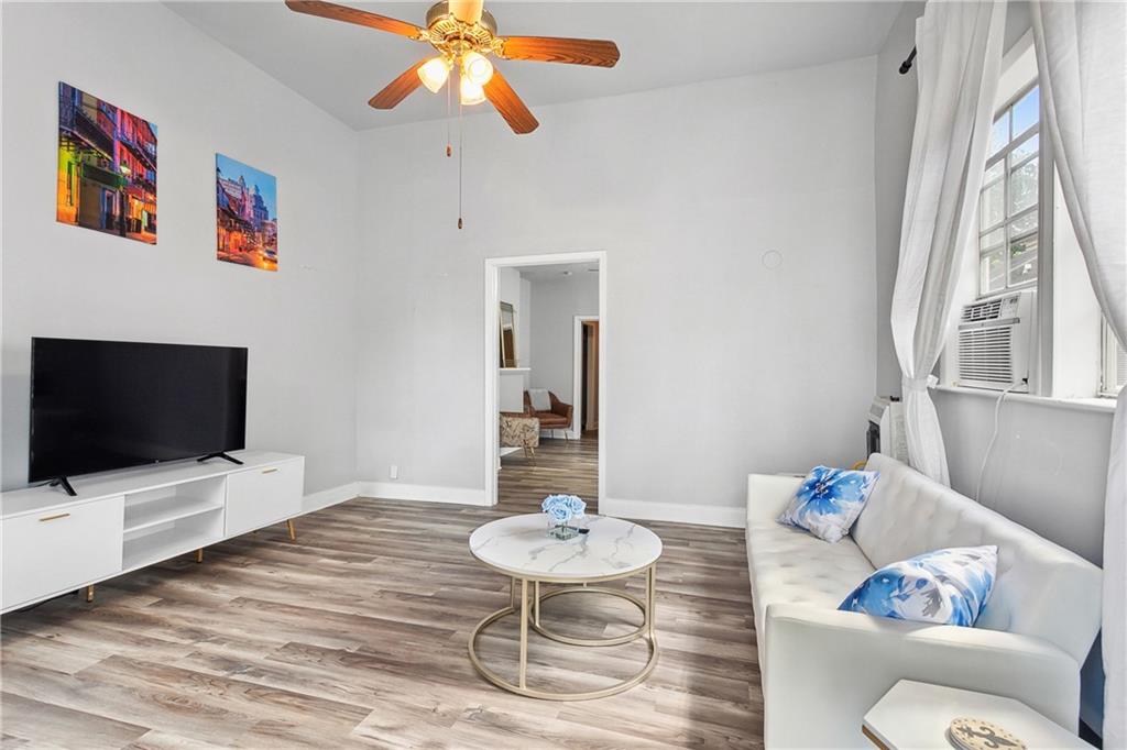 New Orleans, Louisiana 70116, United States, 4 Bedrooms Bedrooms, ,2 BathroomsBathrooms,Residential,Active,181364