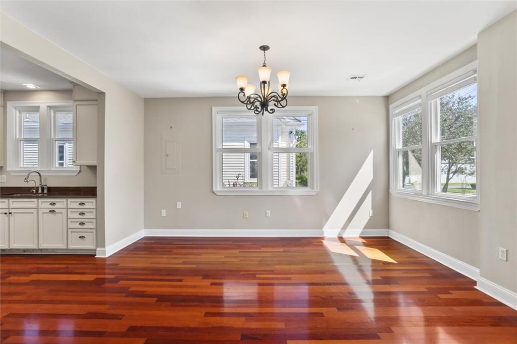 3424 OCTAVIA Street