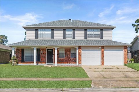2149 LAUREL Drive Gretna LA 70056