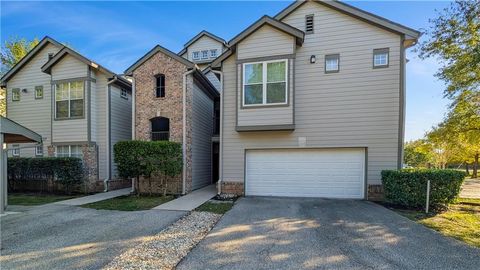 Photo of 350 EMERALD FOREST Boulevard #3101, Covington, LA 70433 (MLS # 2545364)