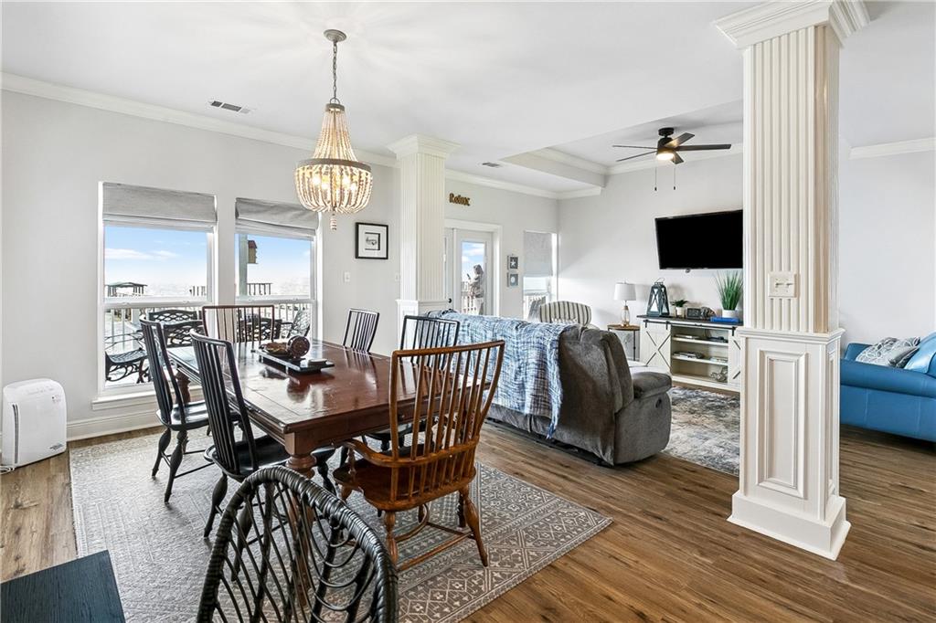 25314 CHEF MENTEUR Highway