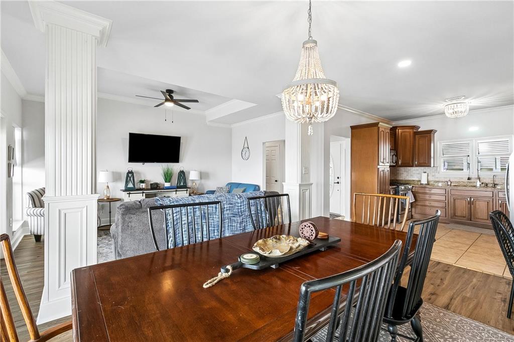 25314 CHEF MENTEUR Highway