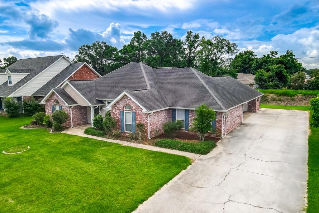125 COTTAGE Drive