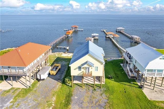 25307 CHEF MENTEUR Highway