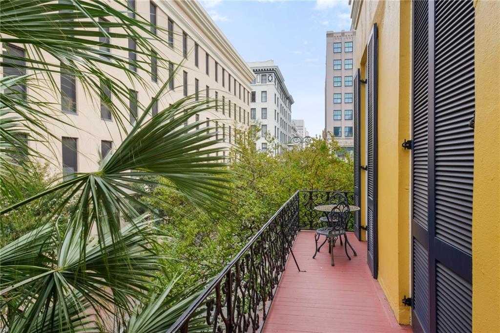 818 LAFAYETTE Street 818