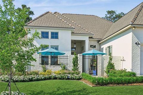 Photo of 540 N CORNICHE DU LAC, Covington, LA 70433 (MLS # 2557294)