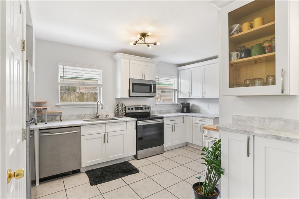 3837 VIRGIL Boulevard