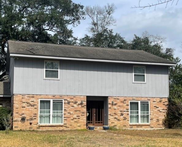 945 WINONA Drive