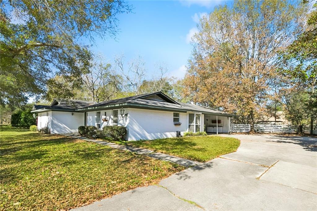 344 HUNTINGTON Drive