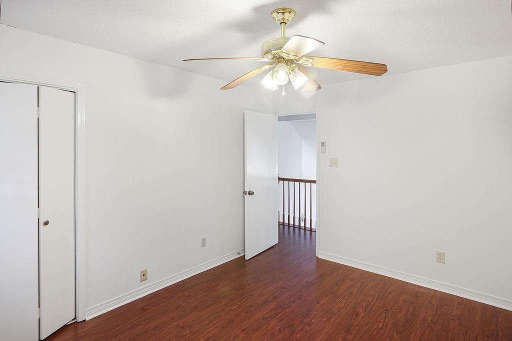 Photo 18 of 22 of 917 W 22ND Avenue townhome