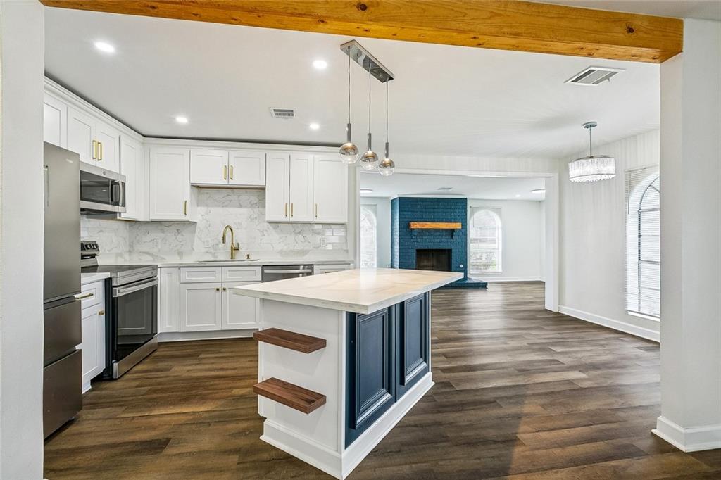 9001 RENSU Drive