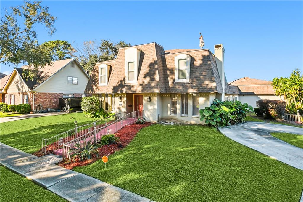 3500 SILVER MAPLE Court