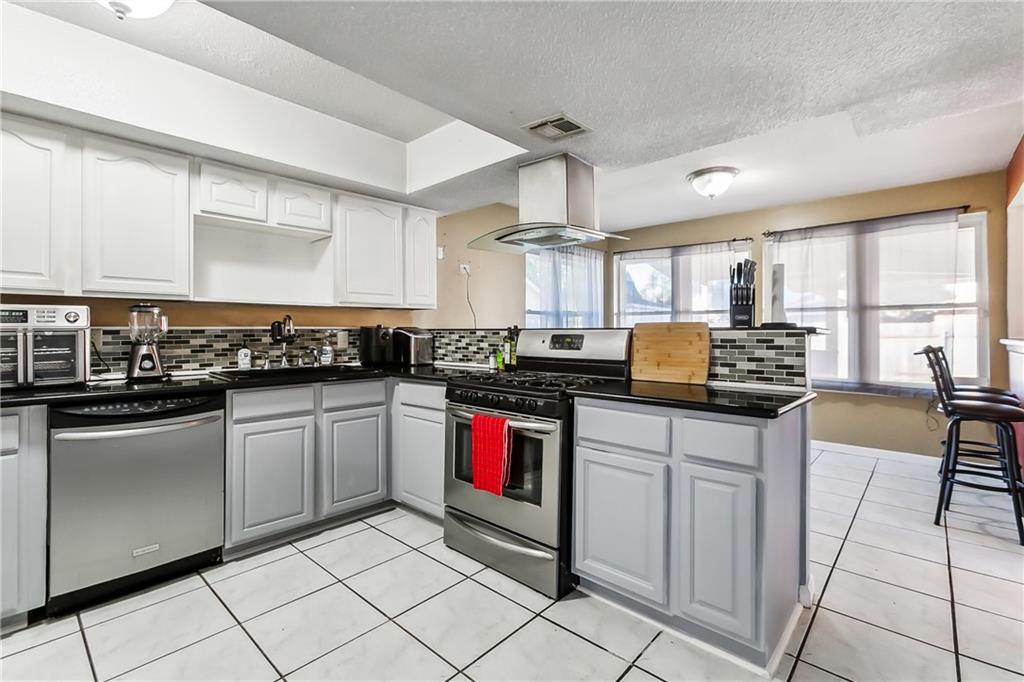 3500 SILVER MAPLE Court