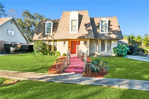 3500 SILVER MAPLE Court New Orleans LA 70131