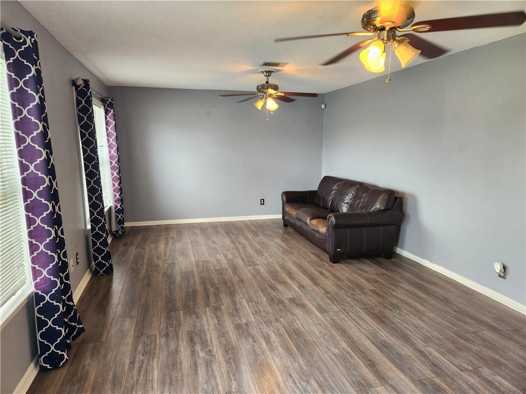 2124 S BUTTERFLY Circle