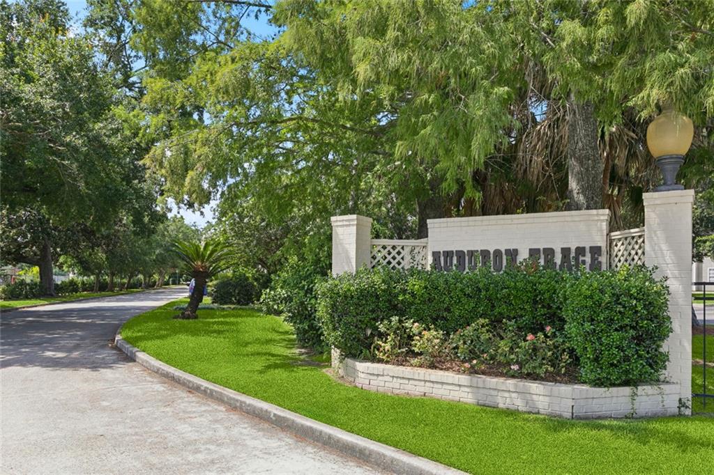 703 AUDUBON TRACE 703