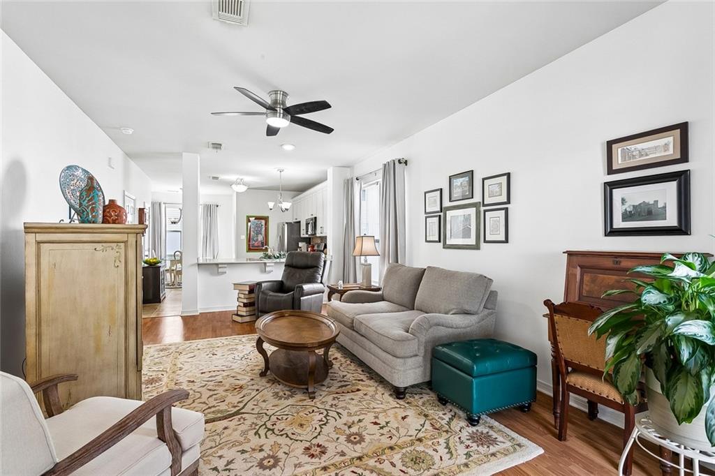 2085 DUNDEE LOOP NORTH