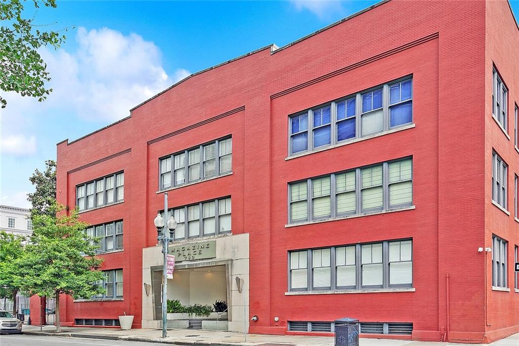 760 MAGAZINE Street 303
