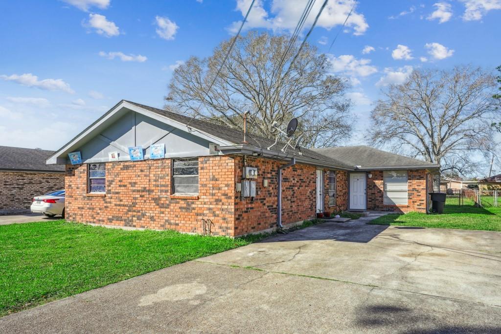 Photo 1 of 18 — 116 LARTIGUE Street, Belle Chasse, LA 70037
