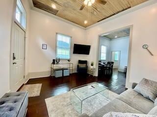 641 S SALCEDO Street