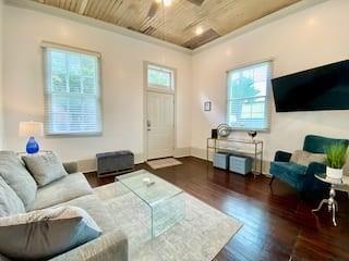 641 S SALCEDO Street