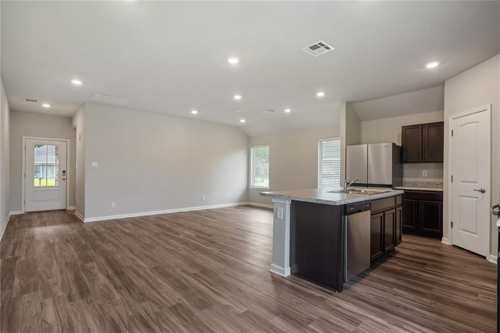 18374 FOX HOLLOW Loop