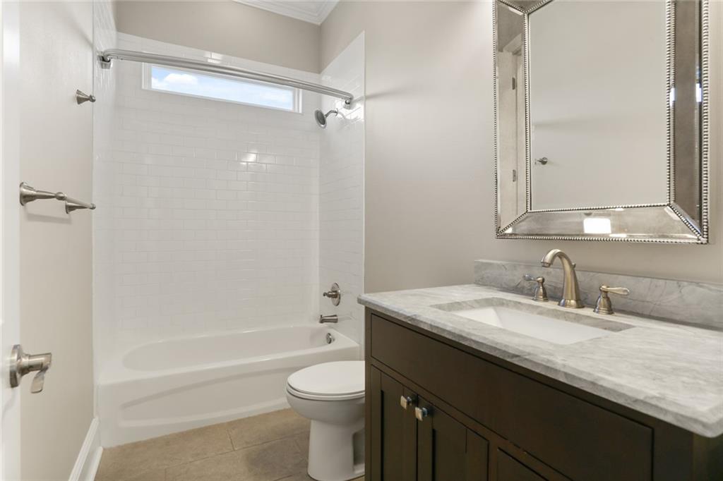 New Orleans, Louisiana 70124, United States, 5 Bedrooms Bedrooms, ,3 BathroomsBathrooms,Residential,Active,54092