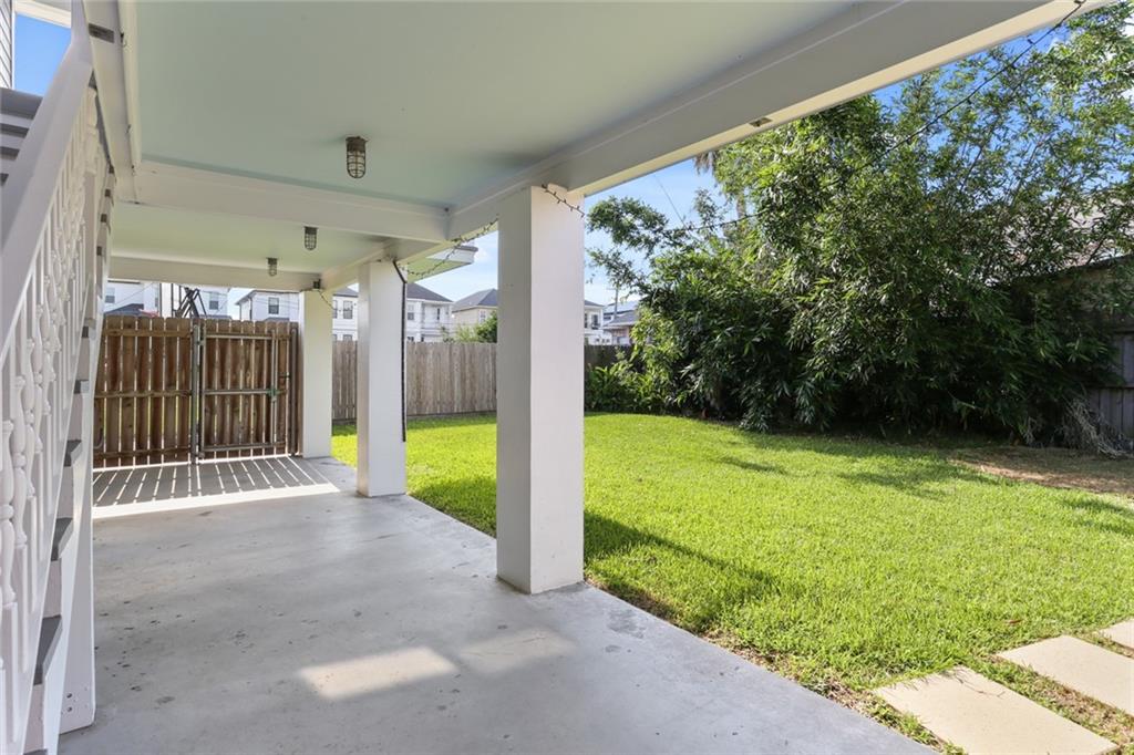 New Orleans, Louisiana 70124, United States, 5 Bedrooms Bedrooms, ,3 BathroomsBathrooms,Residential,Active,54092