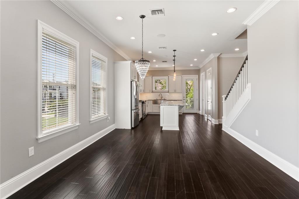 New Orleans, Louisiana 70124, United States, 5 Bedrooms Bedrooms, ,3 BathroomsBathrooms,Residential,Active,54092