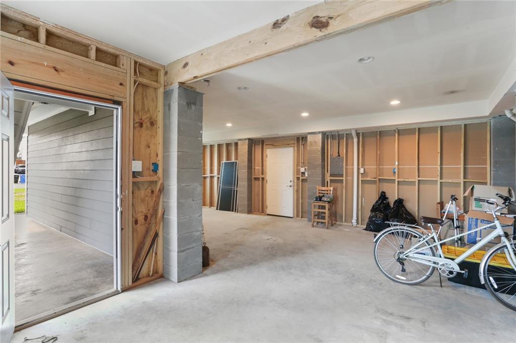 New Orleans, Louisiana 70124, United States, 5 Bedrooms Bedrooms, ,3 BathroomsBathrooms,Residential,Active,54092